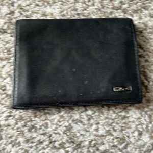 Leather Tumi card holder